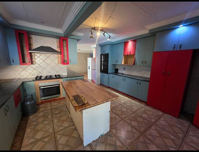 4 BEDROOM HOUSE FOR SALE IN SASOLBURG EXT 11